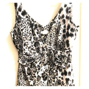 Cache Sleeveless Top